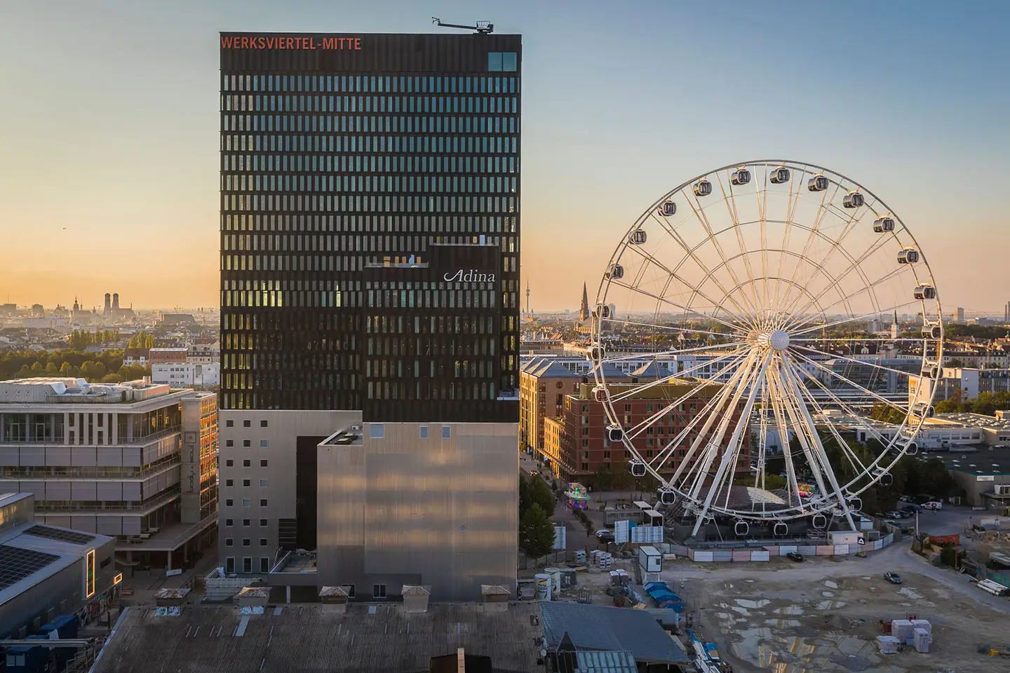 Adina Apartment Hotel